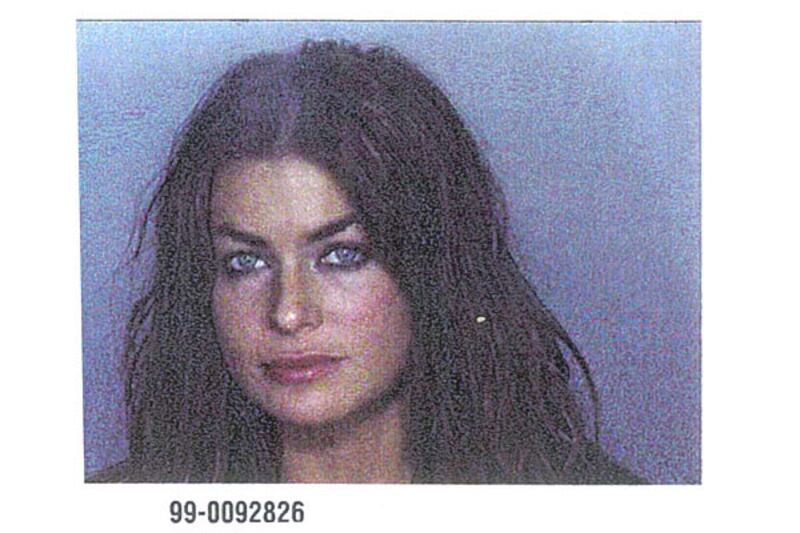 galleries/2009/04/14/celebrity-mug-shots/mugshots---carmen-electra_yuegzd