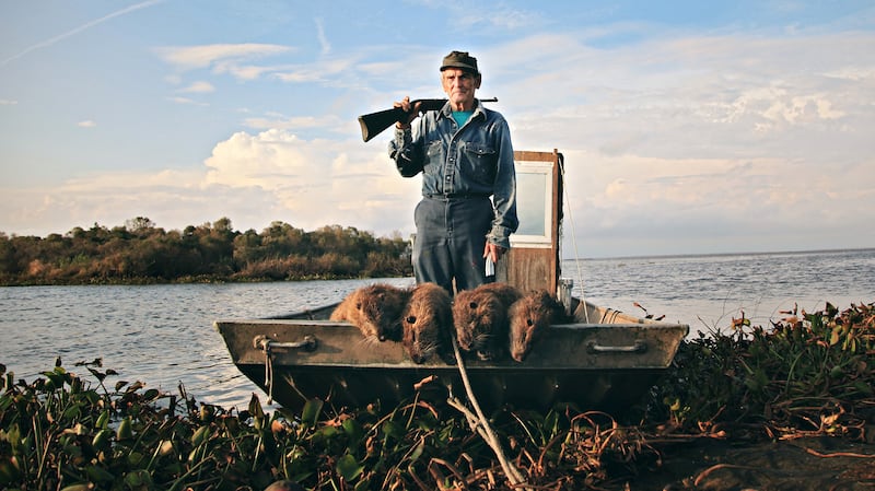 ROUS1_Thomas_Gonzales_defending_Delacroix_Island_Louisiana_from_the_invasion_of_nutria_mxwujn