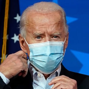 201106-KHN-biden-fda-chief-hero_lacxtp