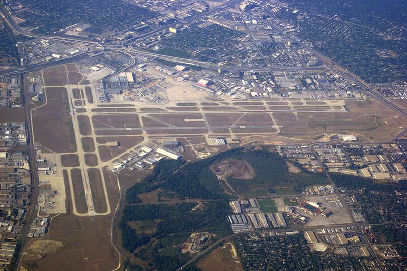 galleries/2012/11/19/the-25-worst-airports-in-america-from-newark-to-dallas-photos/worst-airports-25-san-antonio_fuqxzz