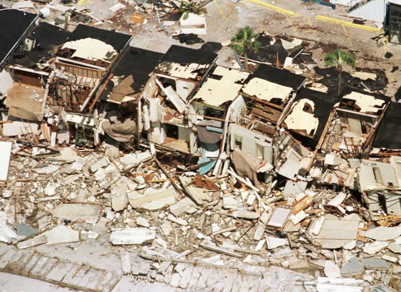 galleries/2010/09/02/15-worst-hurricanes/destructive-hurricanes---opal_gaoysd