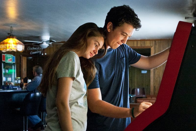 articles/2014/10/14/miles-teller-s-movie-star-moment-from-the-brink-of-death-to-whiplash/2013-best-sex-scenes-spectacular-now_zfv3x5