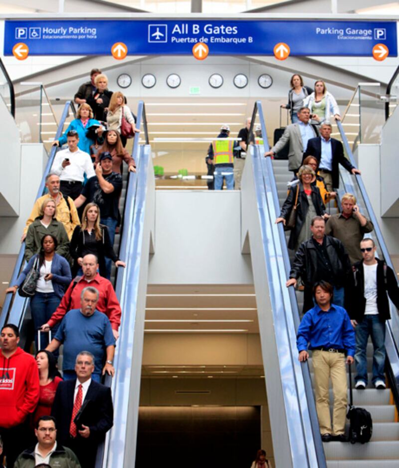 galleries/2011/11/15/worst-airports-in-america-photos/worst-airports-sacramento-ca-smf_pewowc