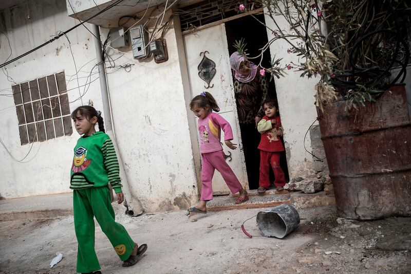 galleries/2013/10/09/the-last-ones-left-photos-of-a-syrian-family-that-refuse-to-leave-their-village/131007-syria-family3_mpkavq