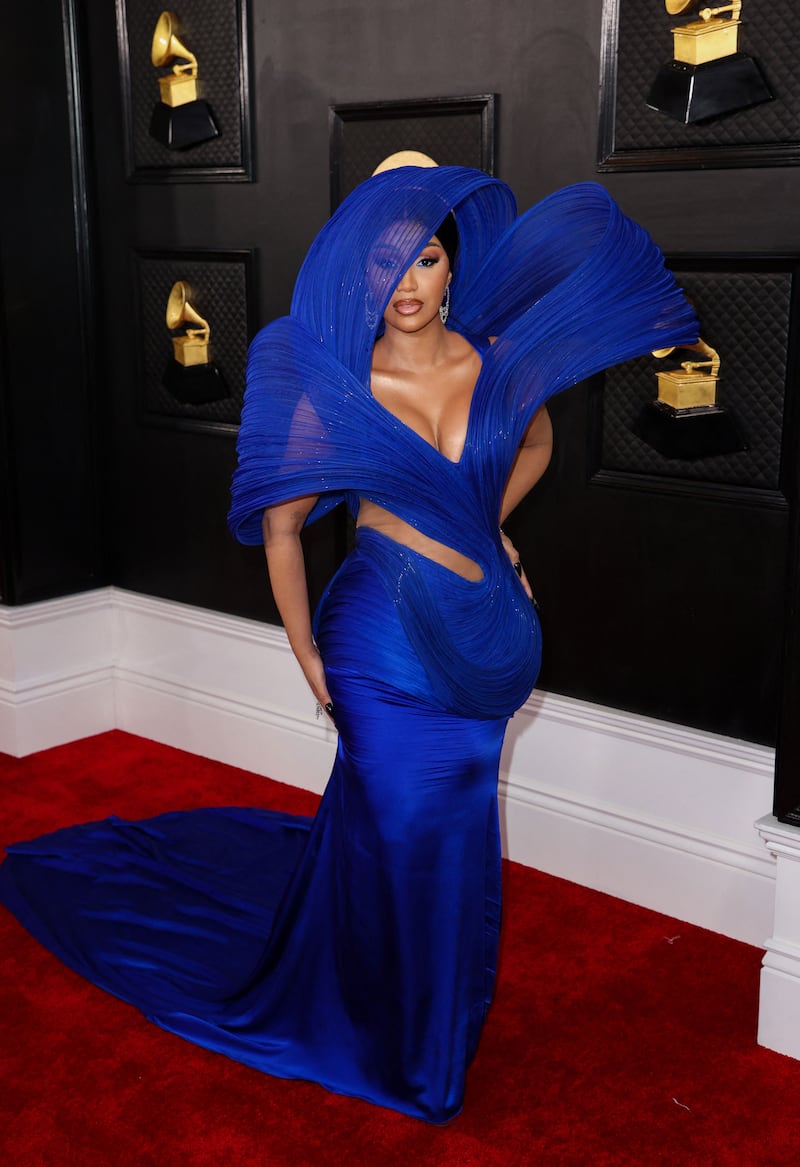 230205-grammys-red-carpet-cardi-b_pp77oe