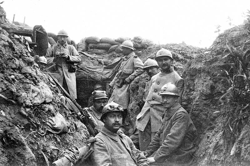 articles/2014/05/01/blood-and-mud-a-french-soldier-s-wwi-memoir-vividly-describes-trench-warfare/140430-poilu-wortman-tease_scketi