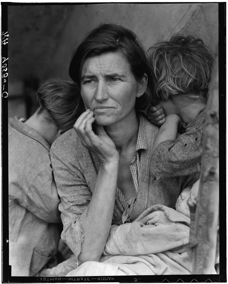 190714-mills-photo-journalism-migrant-mother-embed_qlu3kg