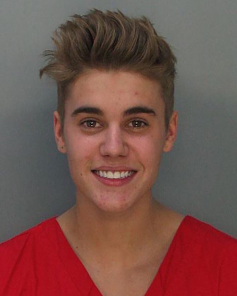 galleries/2009/04/14/celebrity-mug-shots/celeb-mugshot-bieber_s0auxc