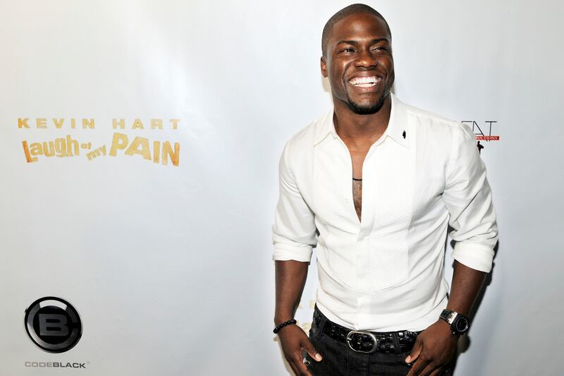 articles/2012/01/10/2012-will-be-comic-kevin-hart-s-year/kevin-hart-samuels_sumgug