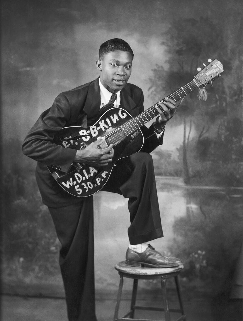 articles/2015/05/15/b-b-king-the-big-life-of-a-blues-giant/150515-bb-king-01_sopsun