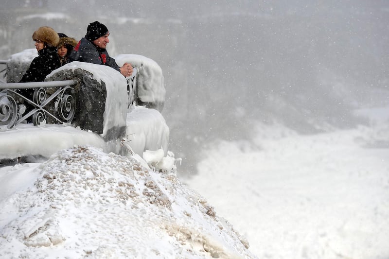 galleries/2014/03/04/niagara-falls-is-an-icy-frozen-wonderland/nigara-falls-gal-9_jqqvxv