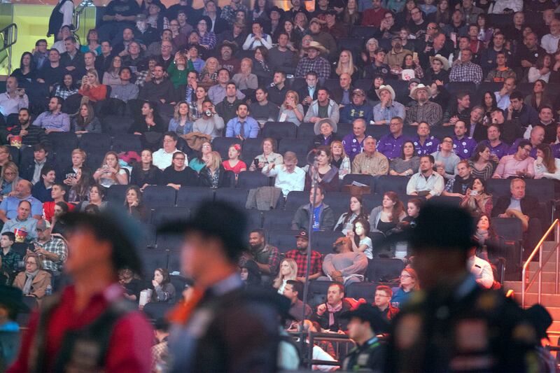 galleries/2016/01/16/behind-the-bull-a-night-with-a-professional-bull-rider-photos/160116_PBR_MSG_5_arapcb