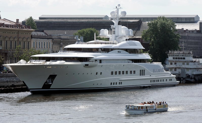 galleries/2010/08/12/world-s-20-biggest-yachts/largest-yachts---pelorus_bsepv5