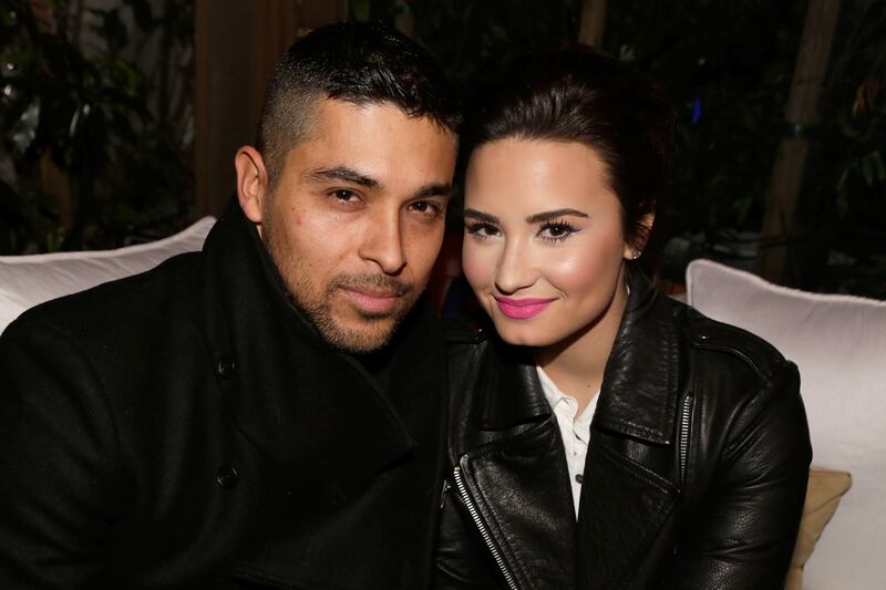 articles/2014/04/09/why-women-want-hollywood-lothario-wilmer-valderrama/140409-valderrama-lovato_rhf4hh