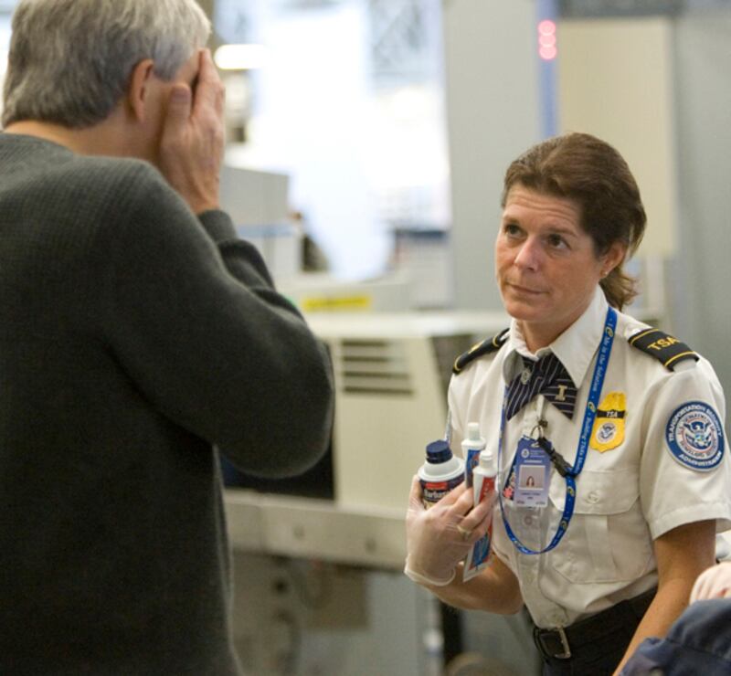 galleries/2011/11/15/worst-airports-in-america-photos/worst-airports-milwaukee-wi-mke_secsqa