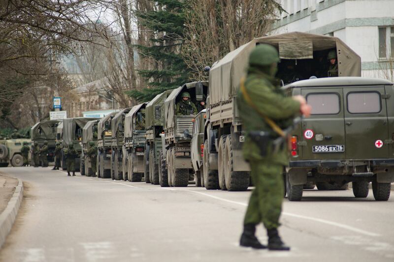 galleries/2014/02/28/crimea-in-chaos-and-crisis/140301-crimea-update-02_pbskeu