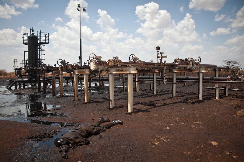 galleries/2012/04/24/sudan-bombs-south-sudan-after-oil-field-fight-photos/south-sudan-conflict-6_h3a3fc