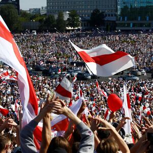 2020-08-16T151418Z_1130167712_RC23FI9I3YF1_RTRMADP_3_BELARUS-ELECTION-PROTESTS_zycpbr