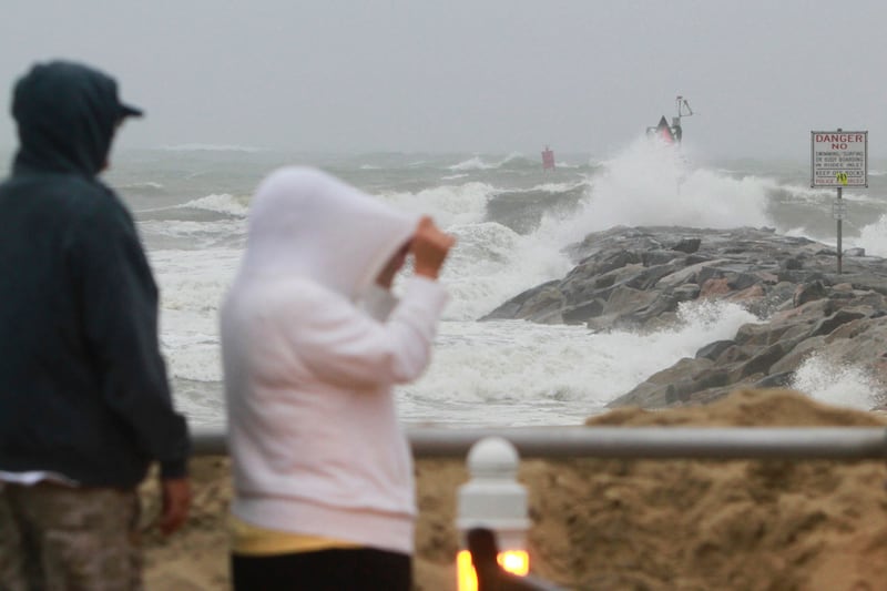 galleries/2011/08/26/hurricane-irene-photos/hurricane-irene-reaches-virginia-photos_aypjoc