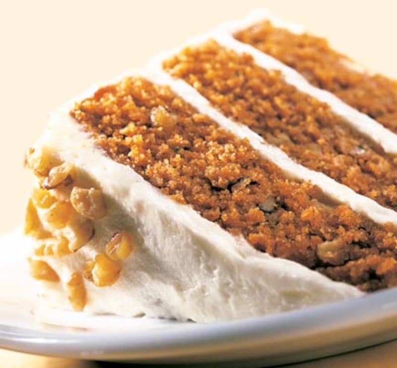 galleries/2010/06/06/40-desserts-that-can-kill-you/worst-desserts---dennys-carrot-cake_n6ufwm