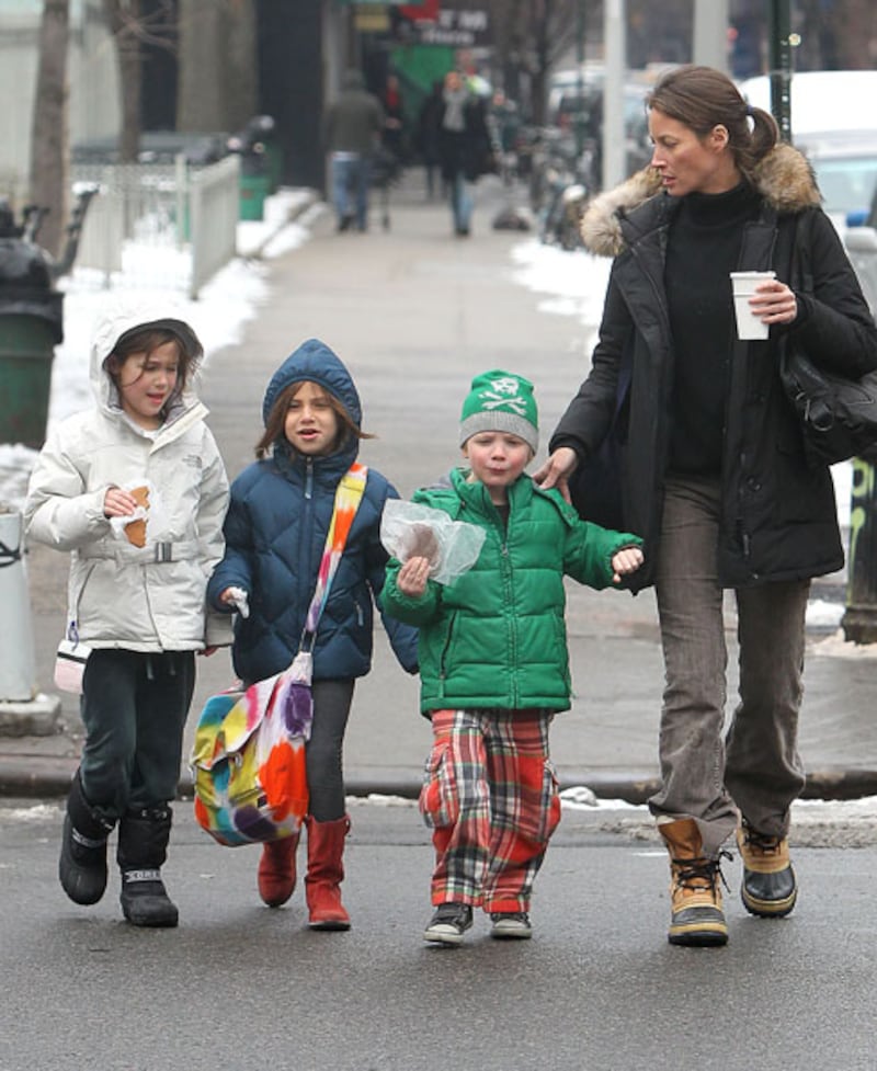 galleries/2011/10/23/carla-brunis-baby-heidi-klum-and-more-model-children/supermodel-children-turlington_thho2z