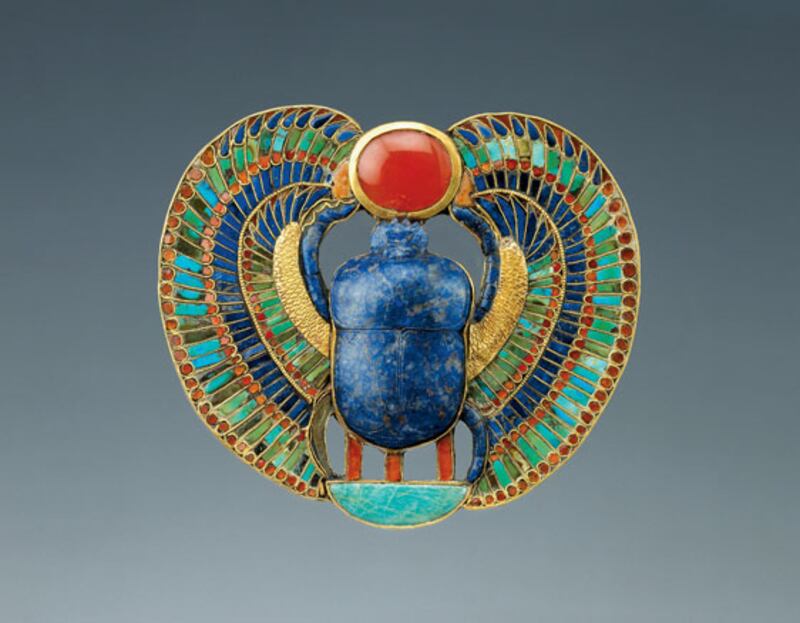 galleries/2010/04/19/king-tut-nyc/king-tut---inlaid-pectoral_z3kb3g