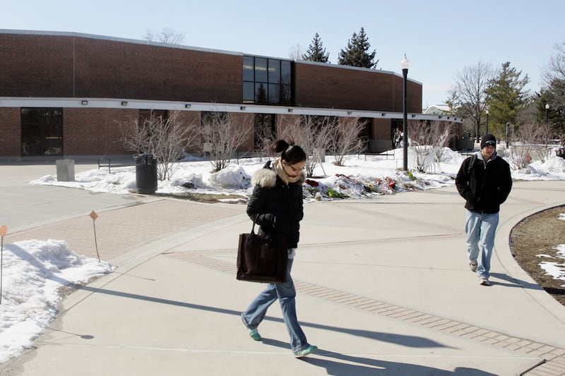 galleries/2012/06/18/america-s-25-most-crime-rattled-colleges-from-yale-to-duke-photos/crime-rattled-campuses-northern-illinois-university_qegcto