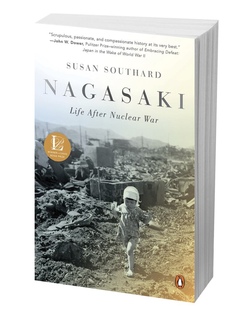 articles/2016/08/06/sifting-through-the-wreckage-of-nagasaki/160805-southard-nagasaki-bombing2-embed_rgxc5f