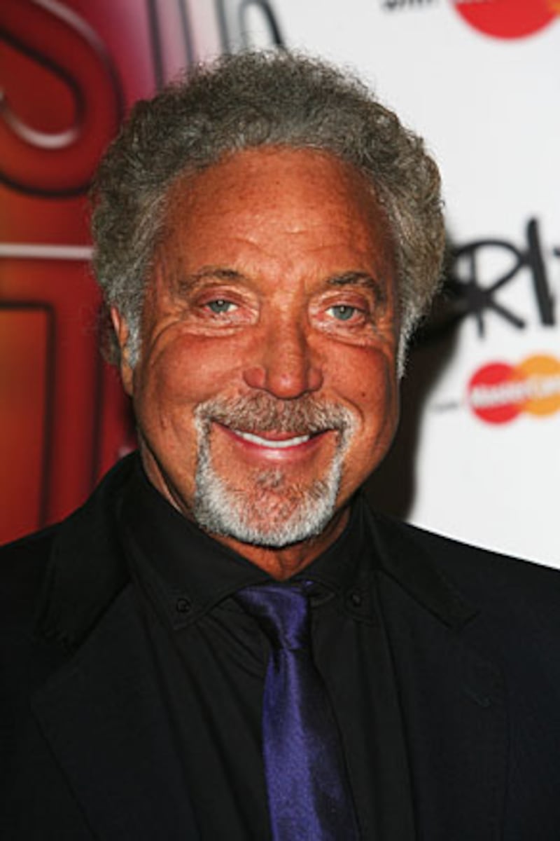 galleries/2009/05/12/leathery-looks/celebrity-tans---tom-jones_iswilf