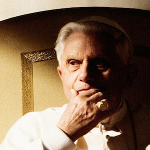 221231-berry-pope-benedict-xvi-hero_fmxrxj