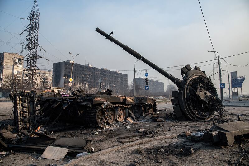 210329-mariupol-survivor-embed-02_lr9qdw