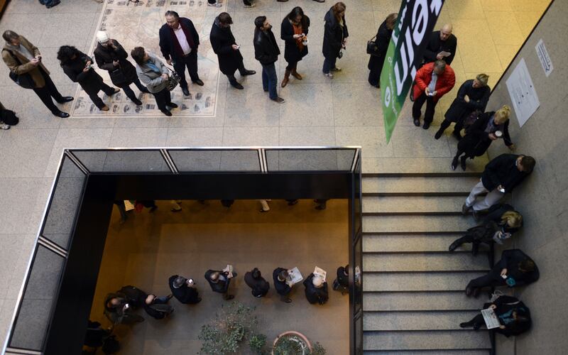 galleries/2012/11/06/scenes-from-election-day-voting-across-the-country-photos/voting-gal-11_hkjkiw