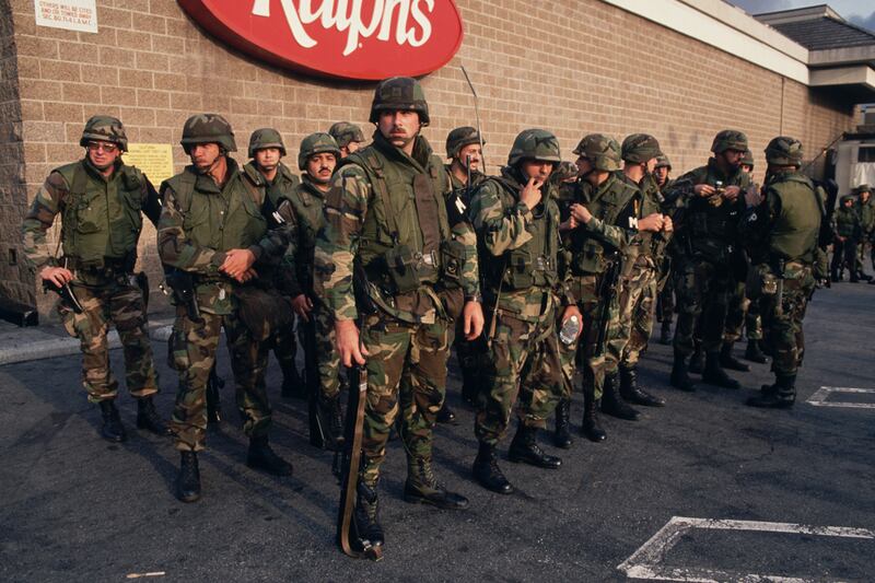 galleries/2012/04/26/dramatic-l-a-riots-photos/los-angeles-riots-ralphs_v8pij6