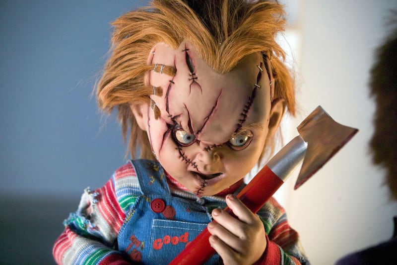 articles/2013/10/31/chucky-the-possessed-doll-on-his-favorite-kills-and-katherine-heigl/131030-chucky-kills_ejxdvp