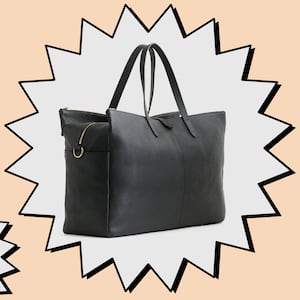 Quince Leather Weekender Bag Review | The Daily Beast