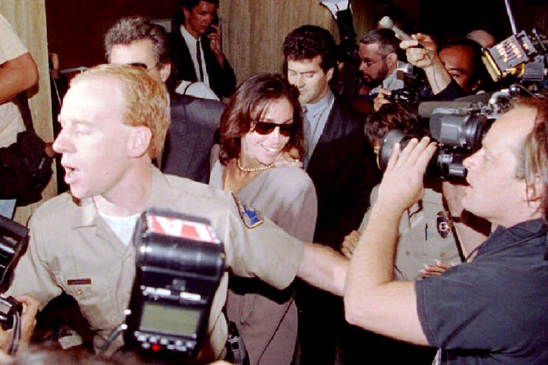 galleries/2012/06/24/beverly-hilton-hotel-7-famous-scandals/beverly-hilton-heidi-fleiss_g4suco