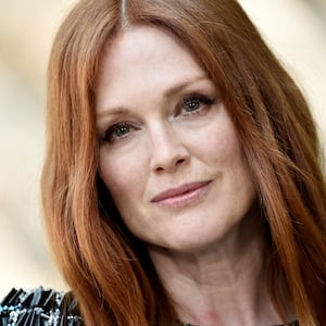 190806-stern-julianne-moore-guns-tease_drq4q5