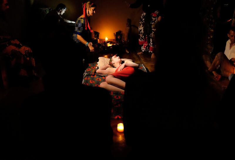 galleries/2014/05/04/escaping-heroin-inside-a-18-year-old-ibogaine-ceremony-photos/140502-costa-rica16_wr7jbn