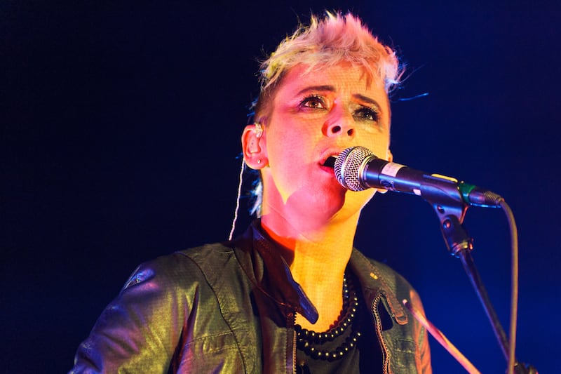 articles/2012/11/02/cat-power-announces-possible-tour-cancellation-bankruptcy/cat-power-bankrupt-streib_hrgahe