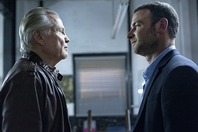 articles/2013/06/28/ray-donovan-is-the-liev-schreiber-led-showtime-drama-the-next-sopranos/130627-Lacob-Ray-Donovan-tease_wjemur