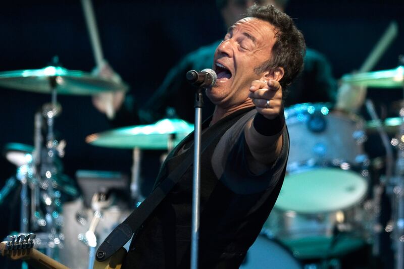 galleries/2014/01/12/bruce-springsteen-through-the-years-photos/140922-bruce-through-the-years15_vcgr5g