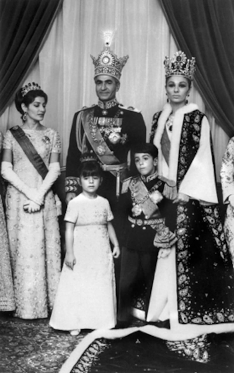 galleries/2011/01/04/iranian-royal-family/shah-of-iran---6_aor8xm