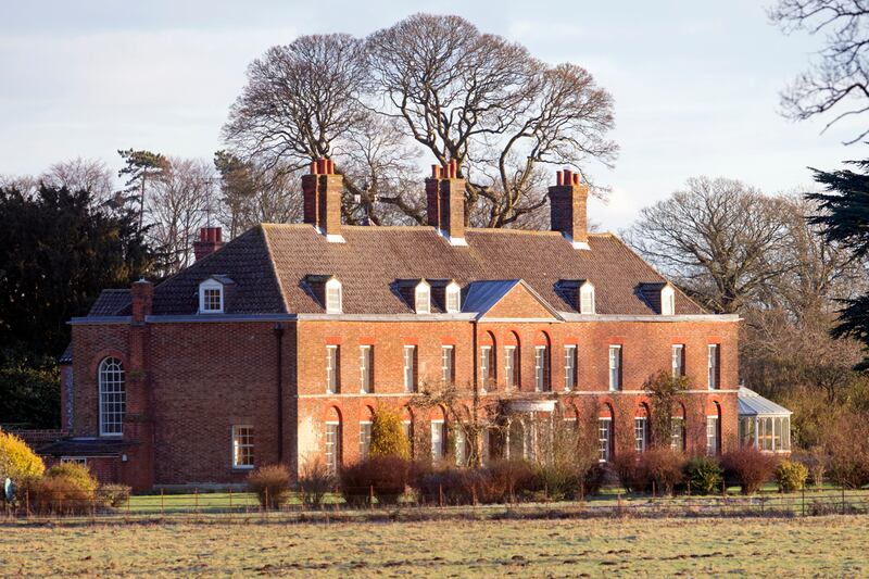 articles/2013/04/02/revealed-all-the-plans-for-william-and-kate-middleton-s-new-ten-bedroom-country-house/anmerhall_tjcg3d