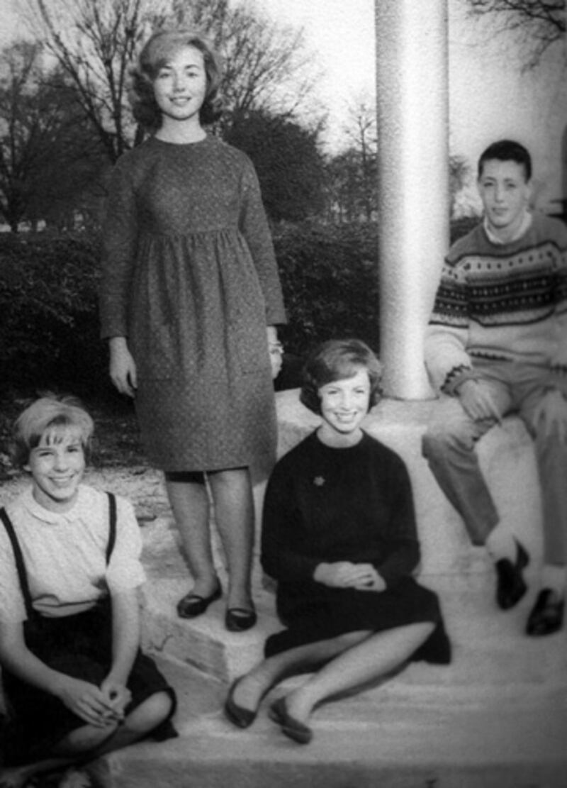 galleries/2012/05/10/hillary-clinton-s-style-evolution-photos/hillary-clinton-style-high-school-1964_r8cnol