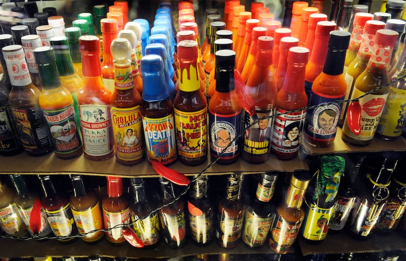 articles/2016/04/09/here-s-why-americans-love-hot-sauce-with-everything/160408-rothbaum-hot-sauce-embed-1_r6vfol