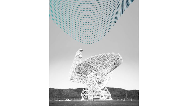 An image depicting the largest telescope known as the Green Bank Telescope.