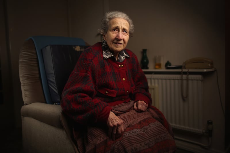 galleries/2015/01/26/auschwitz-survivors-70-years-later-photos/150123-auschwitz-survivors-01_ealoaw