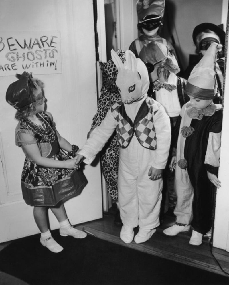 galleries/2010/10/27/vintage-kids-halloween/vintage-kids-halloween-5_mgiwub