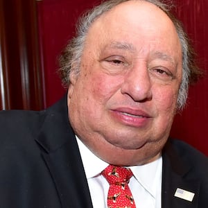 210504-hitt-jon-catsimatidis-tease_gtzjgw