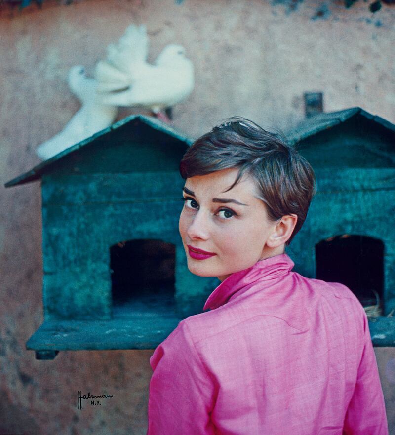 galleries/2015/07/14/inside-the-audrey-hepburn-exhibit-photos/150713-Audrey-Hepburn-01_flwgop